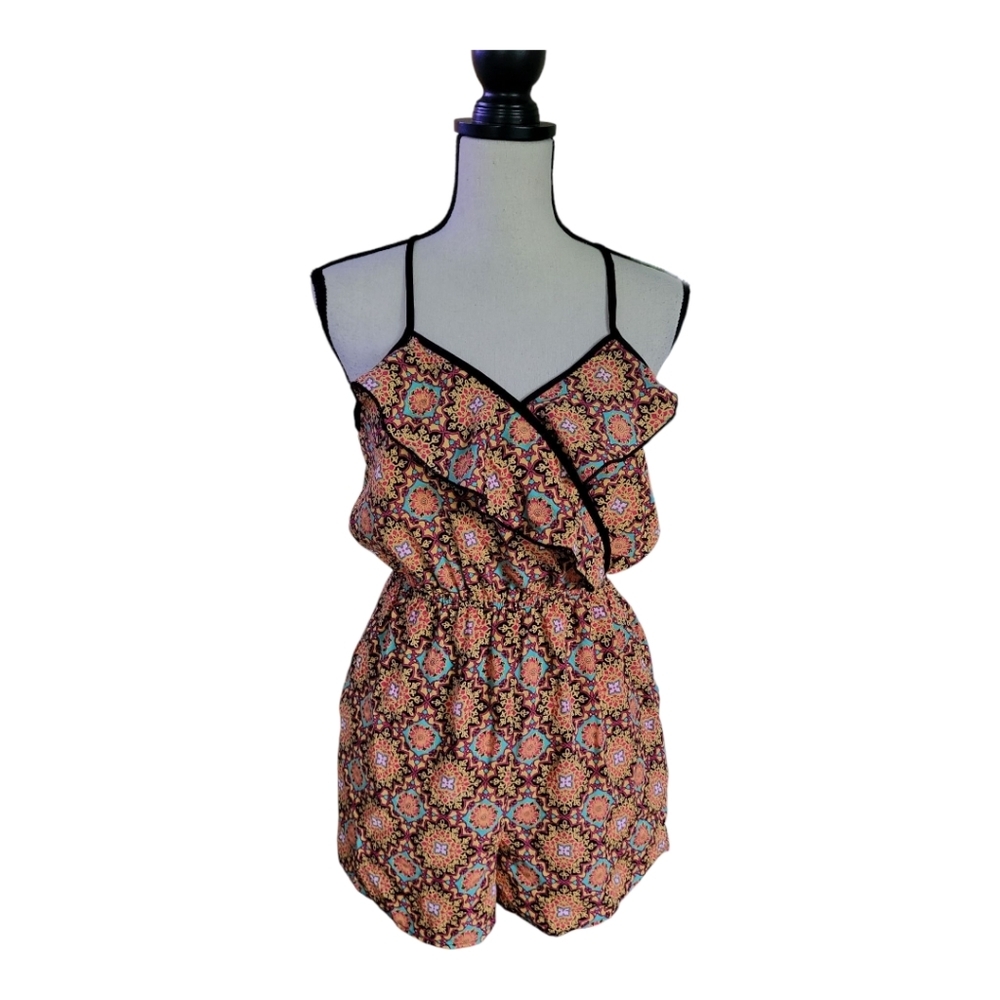 💕Boho/aztec Print Romper With Ruffle Detailing. Size S